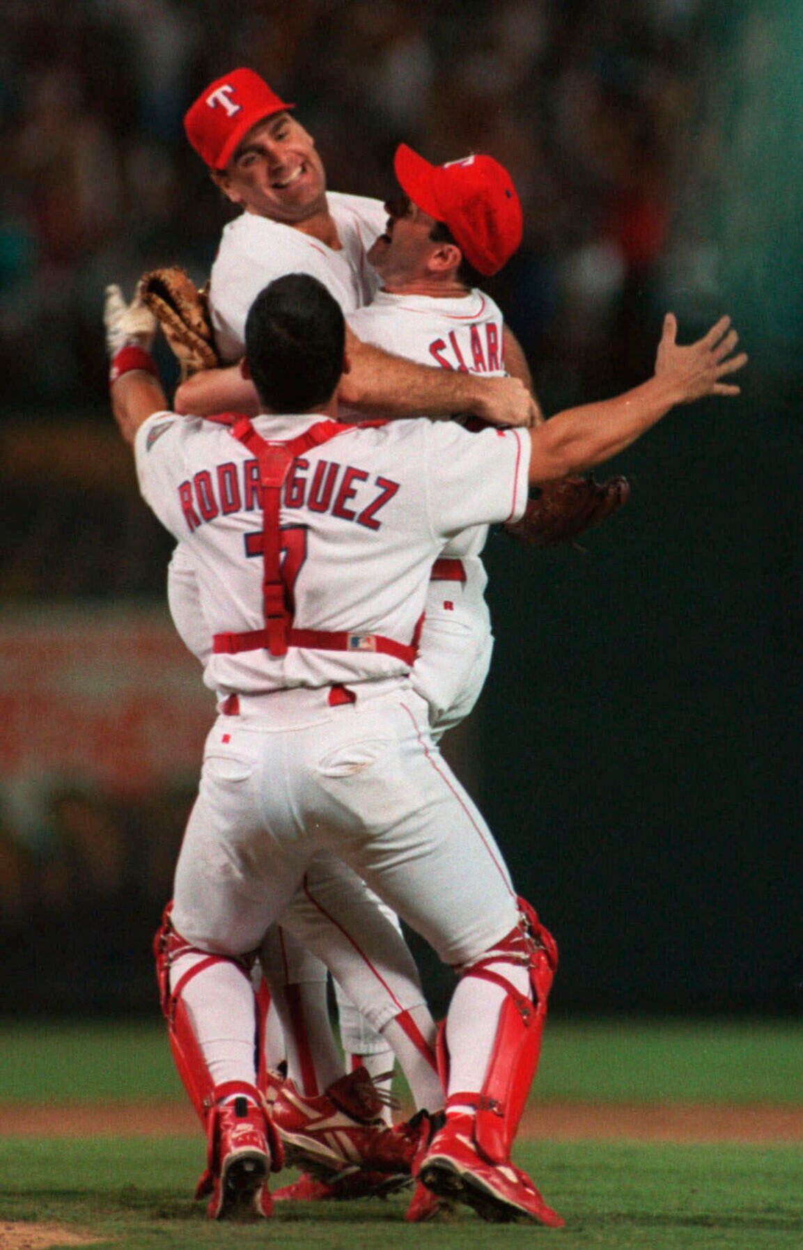 1994: Kenny Rogers pitches perfect game for Texas Rangers